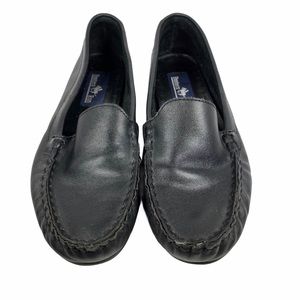 ☘️Hunters Run black leather loafers Size 7M